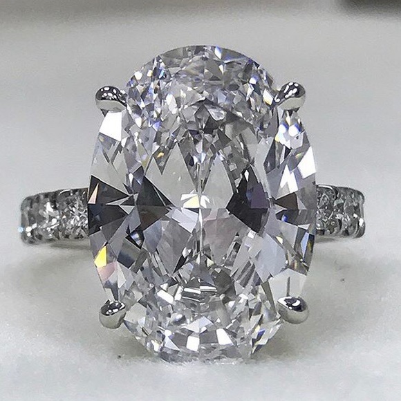 NEW 18K OVAL CUT DIAMOND STERLING SILVER RING - Picture 7 of 8
